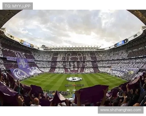 伯纳乌巨幅TIFO重现巴斯克斯童年观赛身影再掀感动画面中