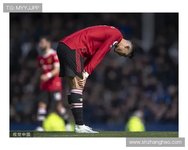 太阳报：曼联球员很喜欢新训练基地，训练结束后还不愿离去